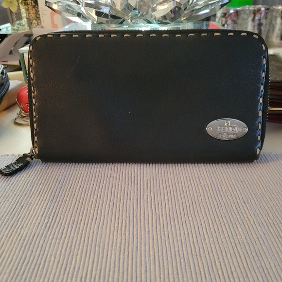 Fendi Selleria Zippy wallet - Picture 1 of 1
